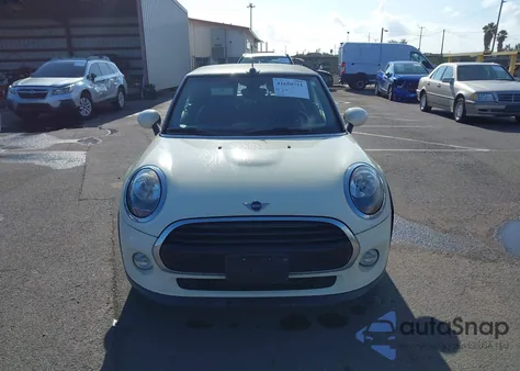 2019 Mini Convertible Cooper из США, поврежденный, VIN WMWWG5C52K3D01641